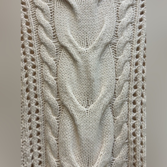 Universal Thread Cream Cable Knit Sweater Vest Poncho, Sleeveless, Size Medium ✨ - Picture 6 of 8